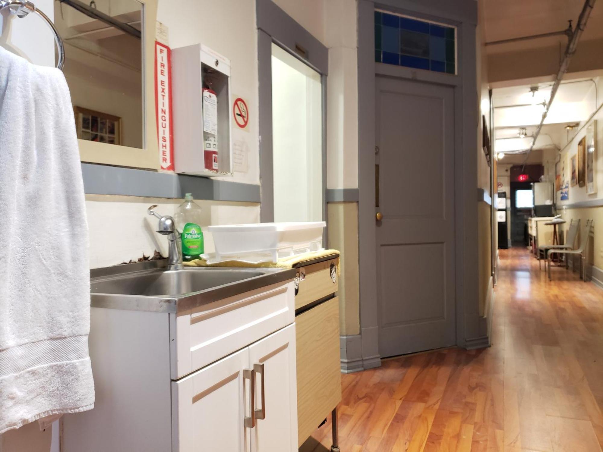 St Clair Hostel Vancouver Dış mekan fotoğraf